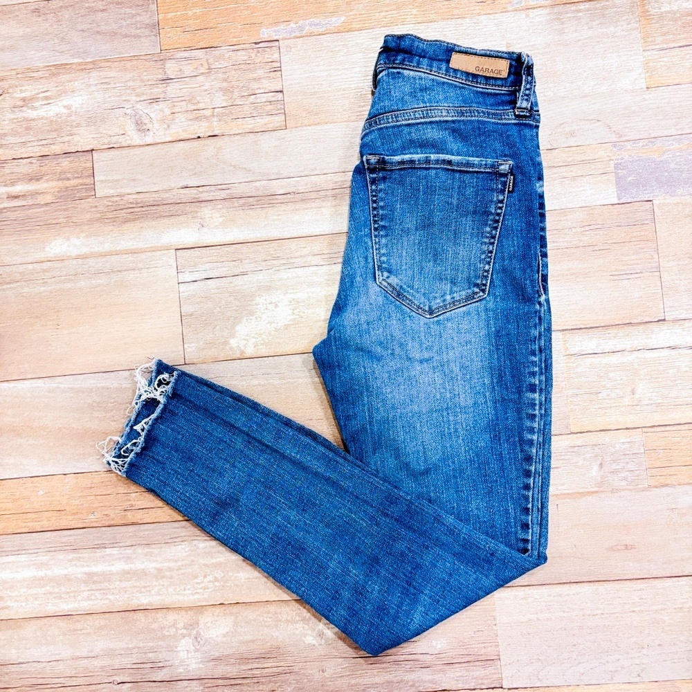 GARAGE – Washed blue‎ skinny jeans | Soft stretch denim mid-rise fit | Size 1 *